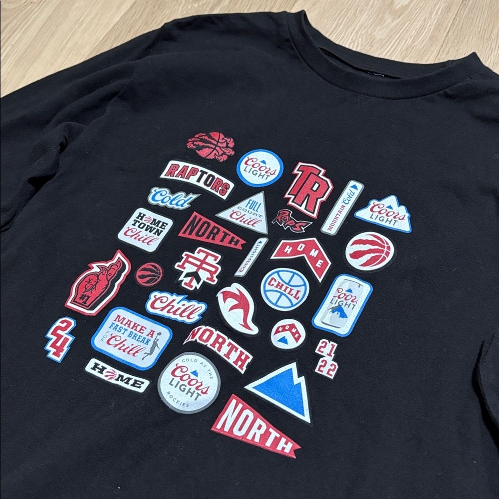PEACE COLLECTIVE (XS) X COORS LIGHT Raptors Graphic Long Sleeve Tee Unisex RARE - Picture 7 of 9